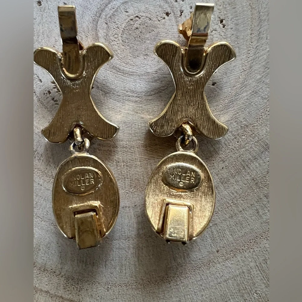 VINTAGE Nolan Miller Gilded Crystal Pearl "XOXO" Necklace and extenders. - Picture 4 of 4